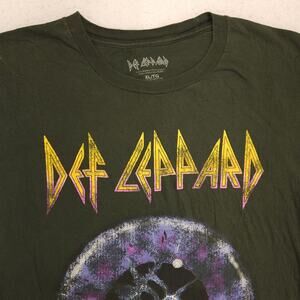 Def Leppard Band Graphic Crew Neck T Shirt Adult Mens Size Extra Large XL Green